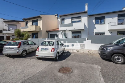 Moradia T3 para Venda em Alcabideche