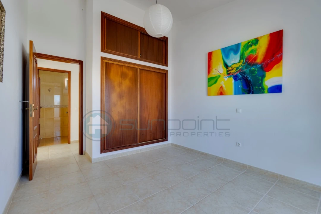 Moradia T4 para Venda em Luz Foto 26