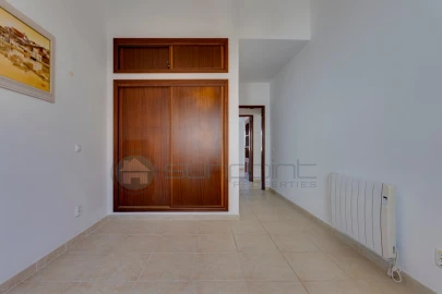 Moradia T4 para Venda em Luz