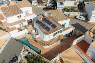 Moradia T4 para Venda em Luz
