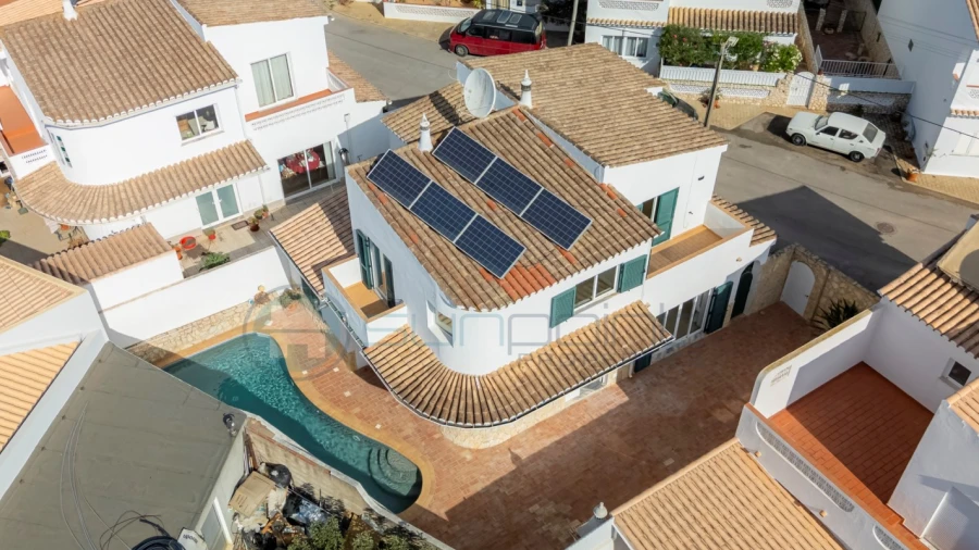 Moradia T4 para Venda em Luz