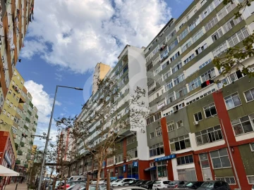 Apartamento T1 para Venda em Pontinha e Famões