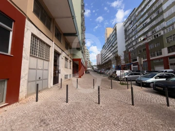 Apartamento T1 para Venda em Pontinha e Famões