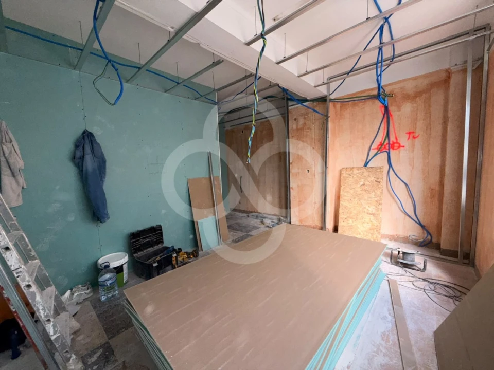 Apartamento T2 para Venda em Pontinha e Famões Foto 19