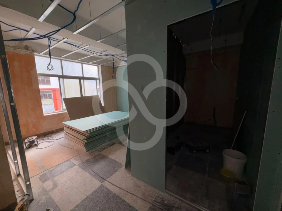 Apartamento T2 para Venda em Pontinha e Famões Foto 23