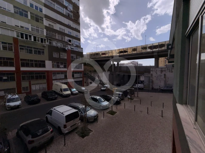 Apartamento T2 para Venda em Pontinha e Famões Foto 16