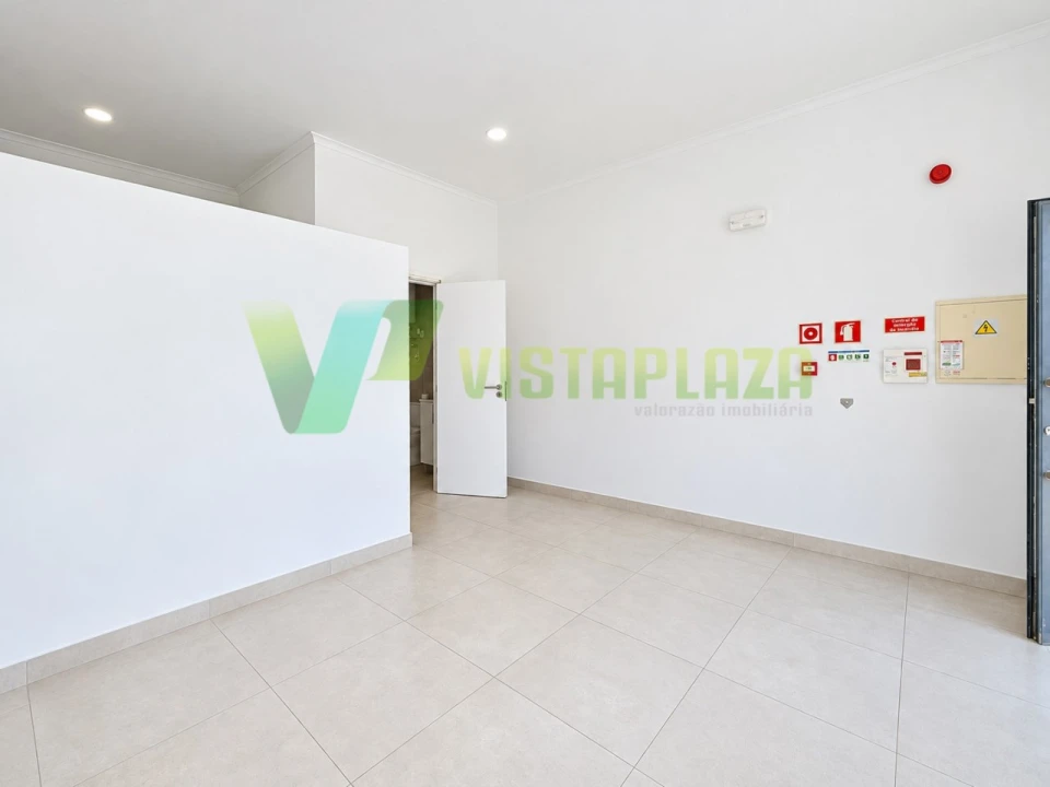 Loja para Venda em Portimão Foto 12