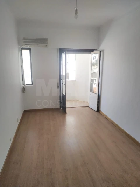 Apartamento T1 para Arrendamento em Algés, Linda-A-Velha e Cruz Quebrada-Dafundo