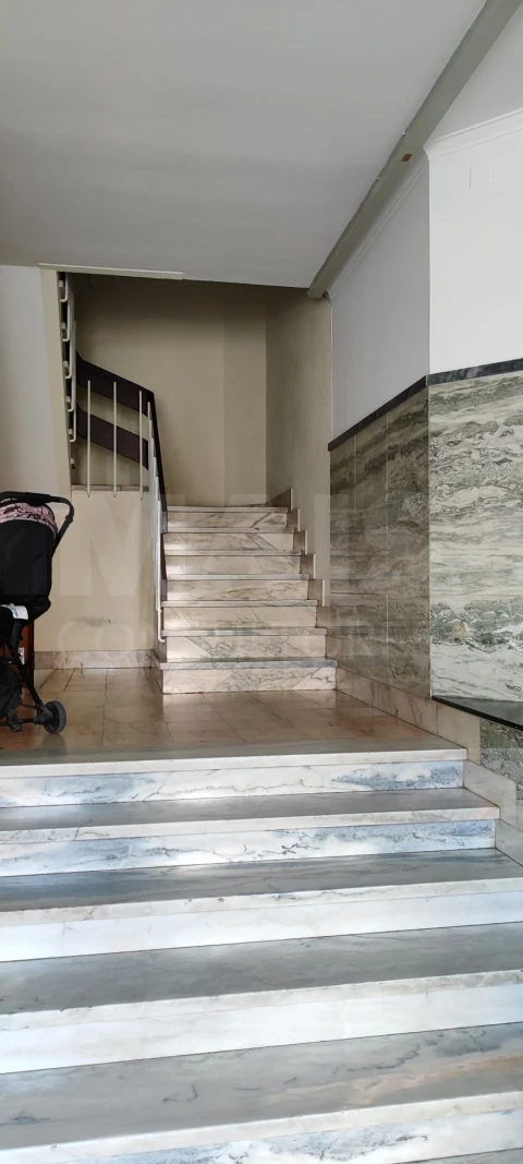 Apartamento T1 para Arrendamento em Algés, Linda-A-Velha e Cruz Quebrada-Dafundo