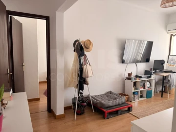 Apartamento T1 para Arrendamento em Algés, Linda-A-Velha e Cruz Quebrada-Dafundo