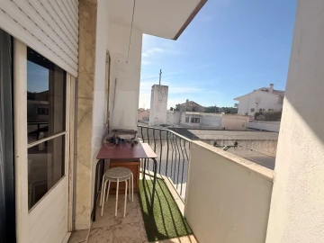 Apartamento T1 para Arrendamento em Algés, Linda-A-Velha e Cruz Quebrada-Dafundo