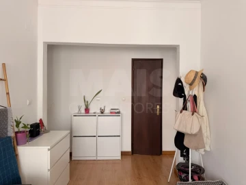 Apartamento T1 para Arrendamento em Algés, Linda-A-Velha e Cruz Quebrada-Dafundo