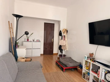 Apartamento T1 para Arrendamento em Algés, Linda-A-Velha e Cruz Quebrada-Dafundo