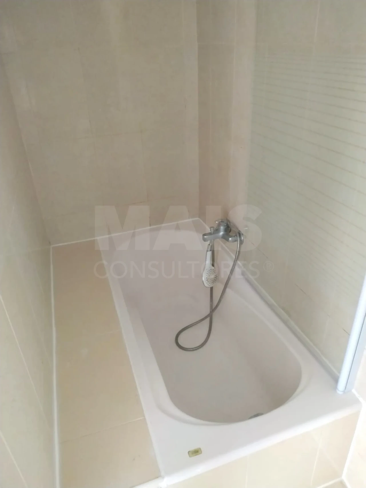 Apartamento T1 para Arrendamento em Algés, Linda-A-Velha e Cruz Quebrada-Dafundo Foto 9