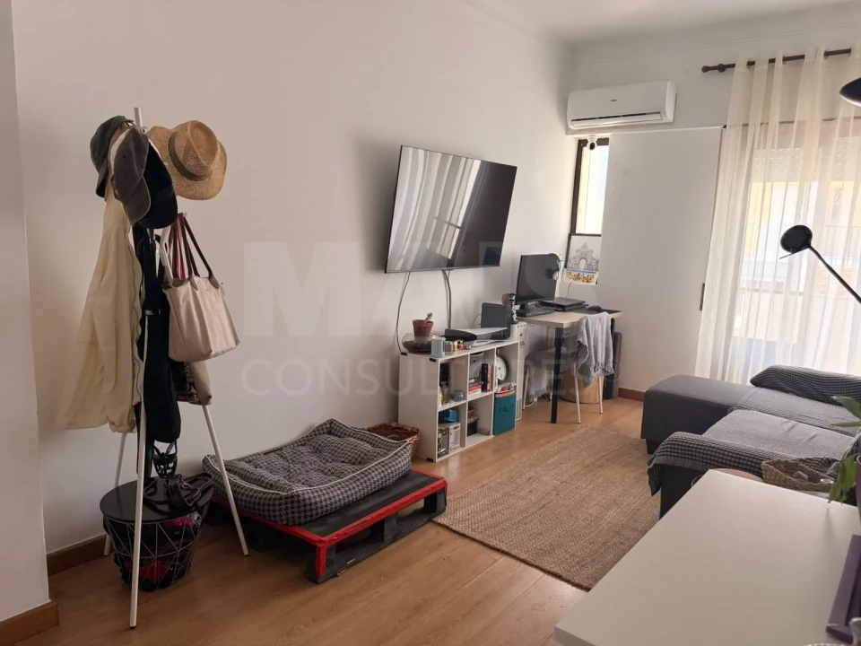 Apartamento T1 para Arrendamento em Algés, Linda-A-Velha e Cruz Quebrada-Dafundo Foto 7
