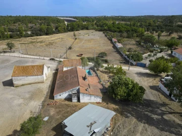 Moradia T2 para Venda em Ponte de Sor, Tramaga e Vale de Açor