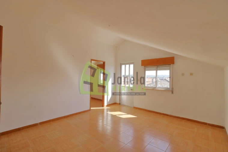 Moradia T4 para Venda em Quinta do Conde Foto 5