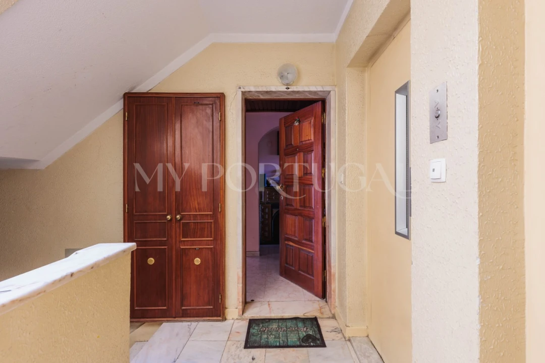 Apartamento T2 para Venda em Rio de Mouro Foto 29