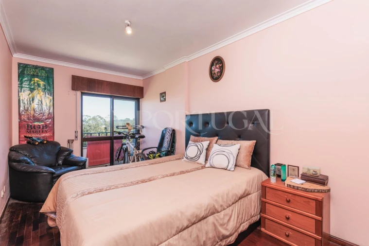 Apartamento T2 para Venda em Rio de Mouro Foto 14