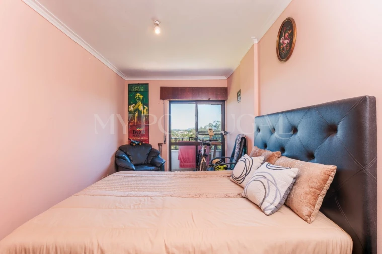 Apartamento T2 para Venda em Rio de Mouro Foto 16