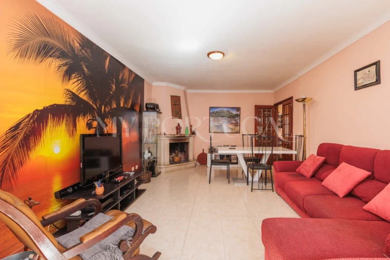 Apartamento T2 para Venda em Rio de Mouro Foto 6