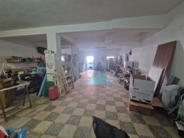 Armazém para Venda em Amora