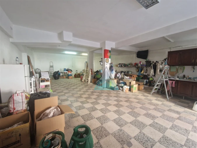 Armazém para Venda em Amora Foto 2