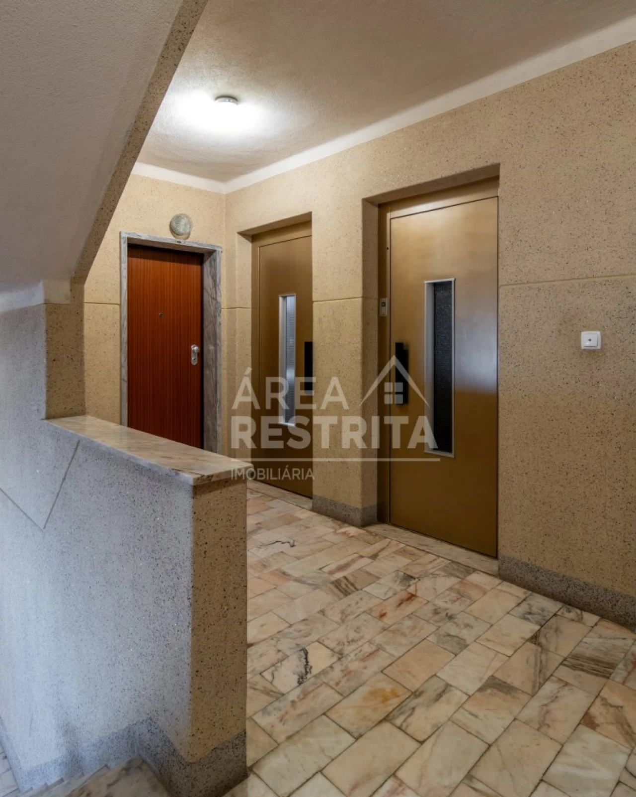 Apartamento T2 para Venda em Massamá e Monte Abraão Foto 22