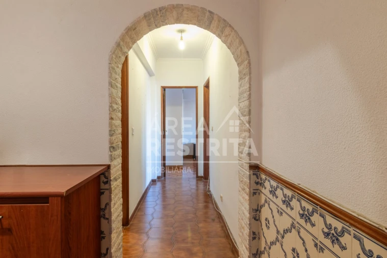 Apartamento T2 para Venda em Massamá e Monte Abraão Foto 8