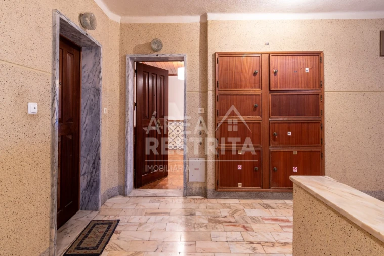Apartamento T2 para Venda em Massamá e Monte Abraão Foto 21