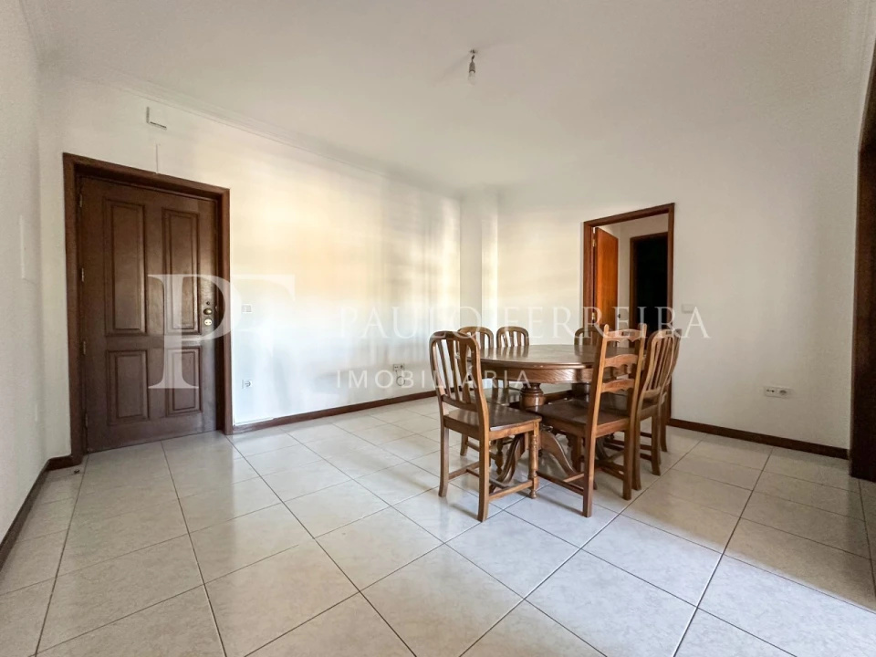 Apartamento T1 para Arrendamento em Vila Nova de Famalicão e Calendário Foto 3