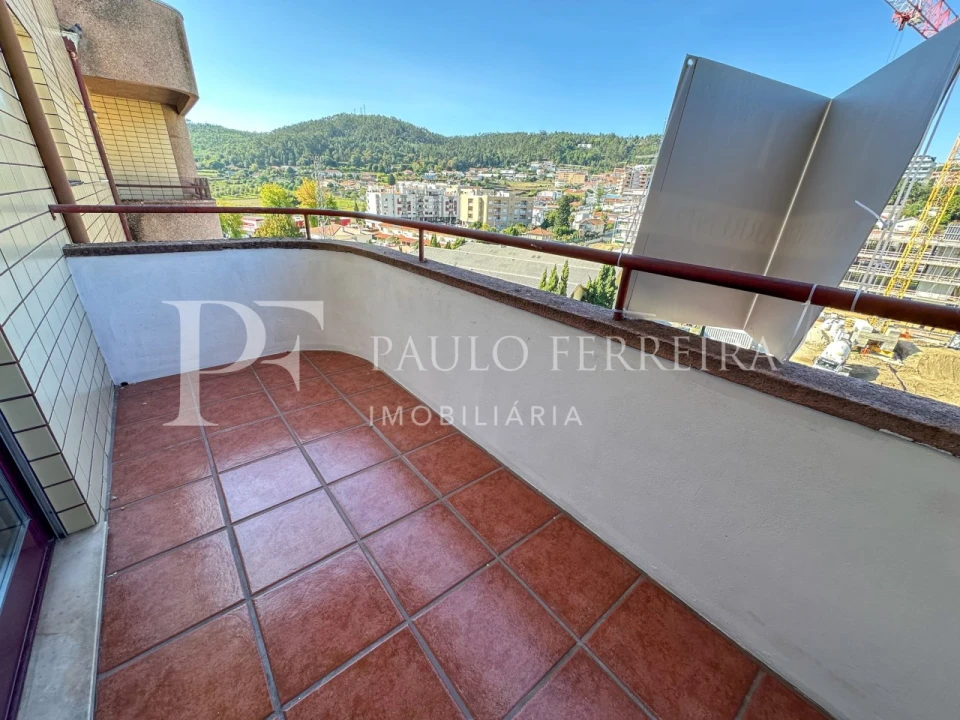 Apartamento T1 para Arrendamento em Vila Nova de Famalicão e Calendário Foto 8