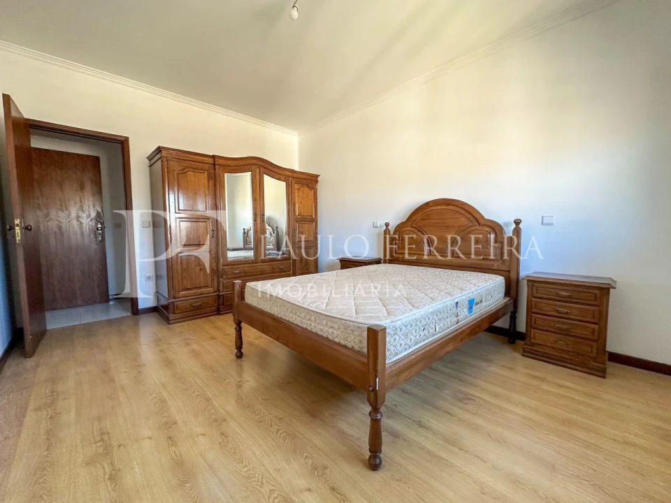 Apartamento T1 para Arrendamento em Vila Nova de Famalicão e Calendário Foto 10