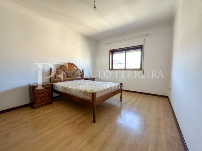 Apartamento T1 para Arrendamento em Vila Nova de Famalicão e Calendário Foto 9