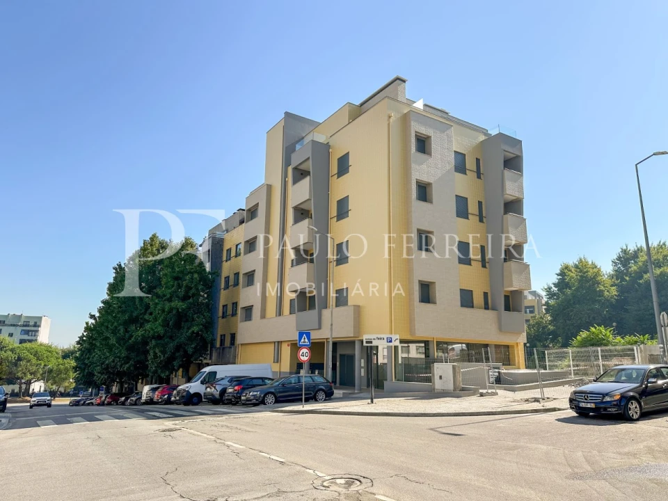 Apartamento T1 para Arrendamento em Vila Nova de Famalicão e Calendário Foto 1