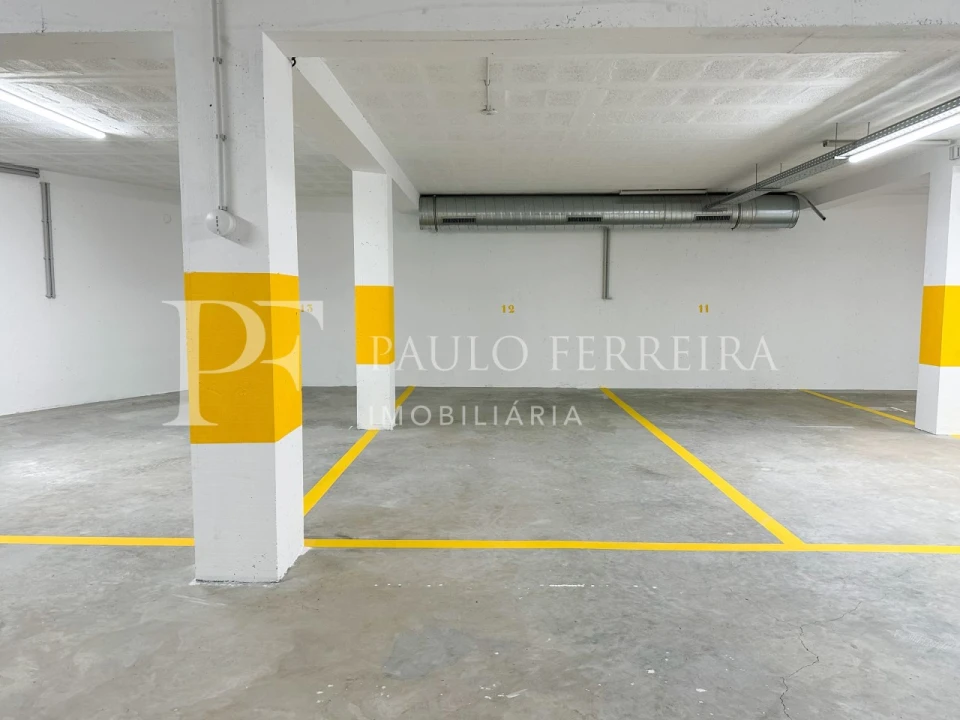 Apartamento T1 para Arrendamento em Vila Nova de Famalicão e Calendário Foto 9