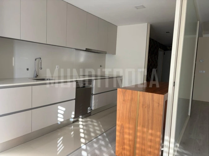 Apartamento T3 para Venda em Ferreiros e Gondizalves Foto 3