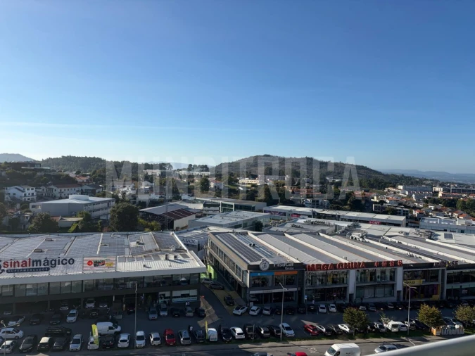 Apartamento T3 para Venda em Ferreiros e Gondizalves Foto 14