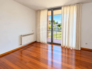 Apartamento T2 para Venda em Milheiros