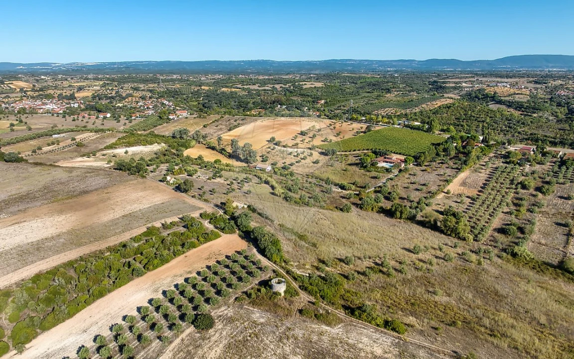 Moradia T2 para Venda em Achete, Azoia de Baixo e Póvoa de Santarém Foto 12