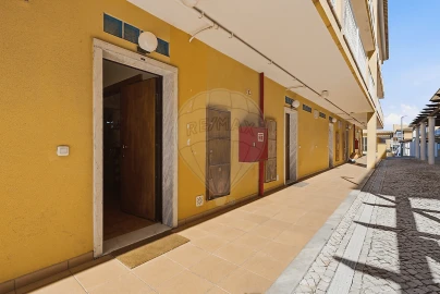Apartamento T1 para Arrendamento em Silveira