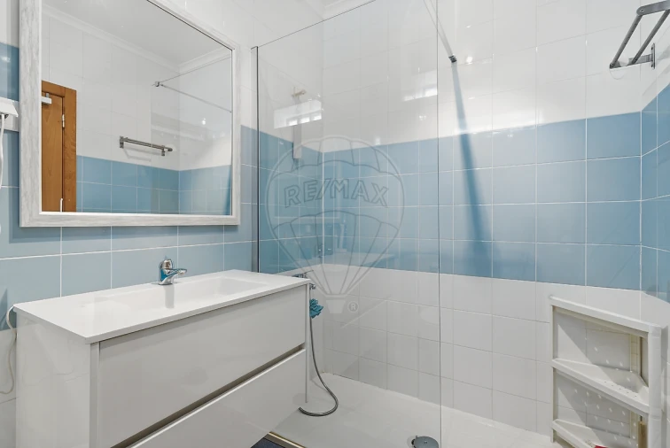 Apartamento T1 para Arrendamento em Silveira Foto 14