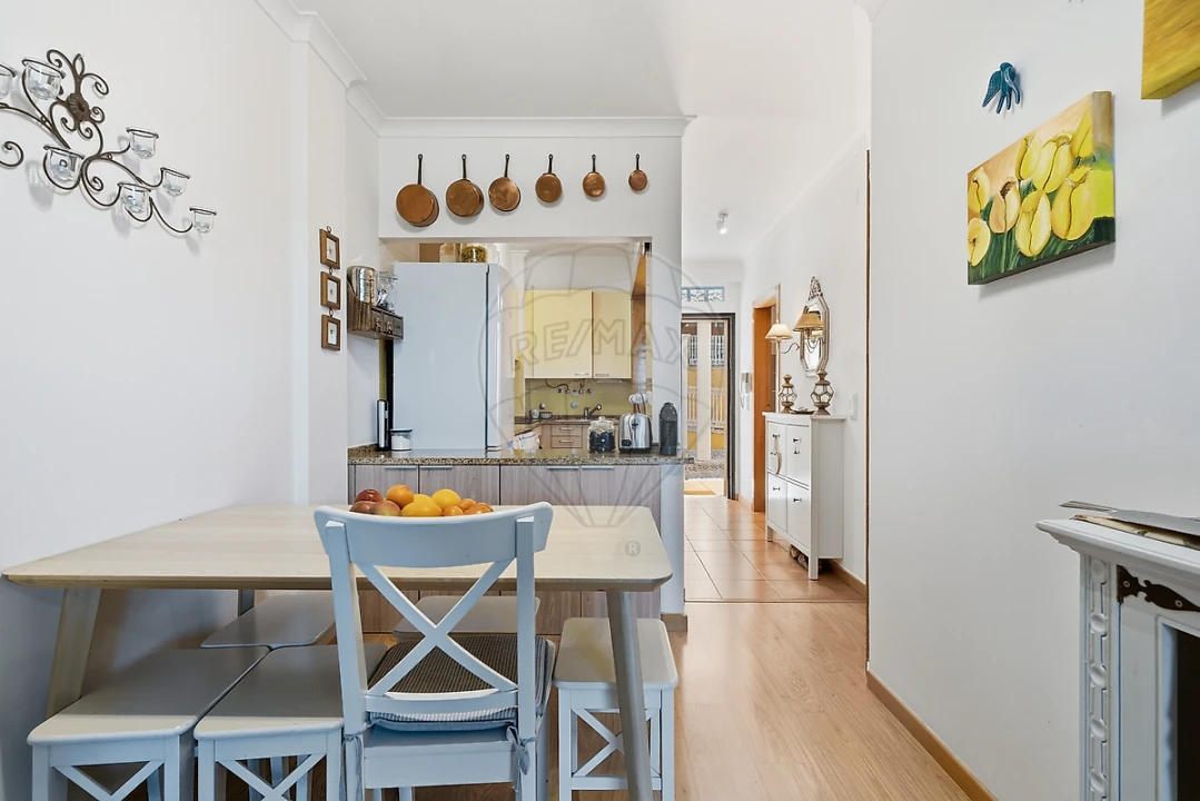 Apartamento T1 para Arrendamento em Silveira Foto 7