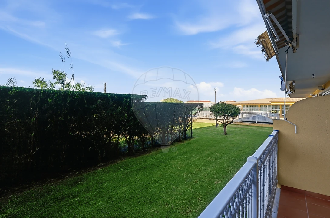 Apartamento T1 para Arrendamento em Silveira Foto 15