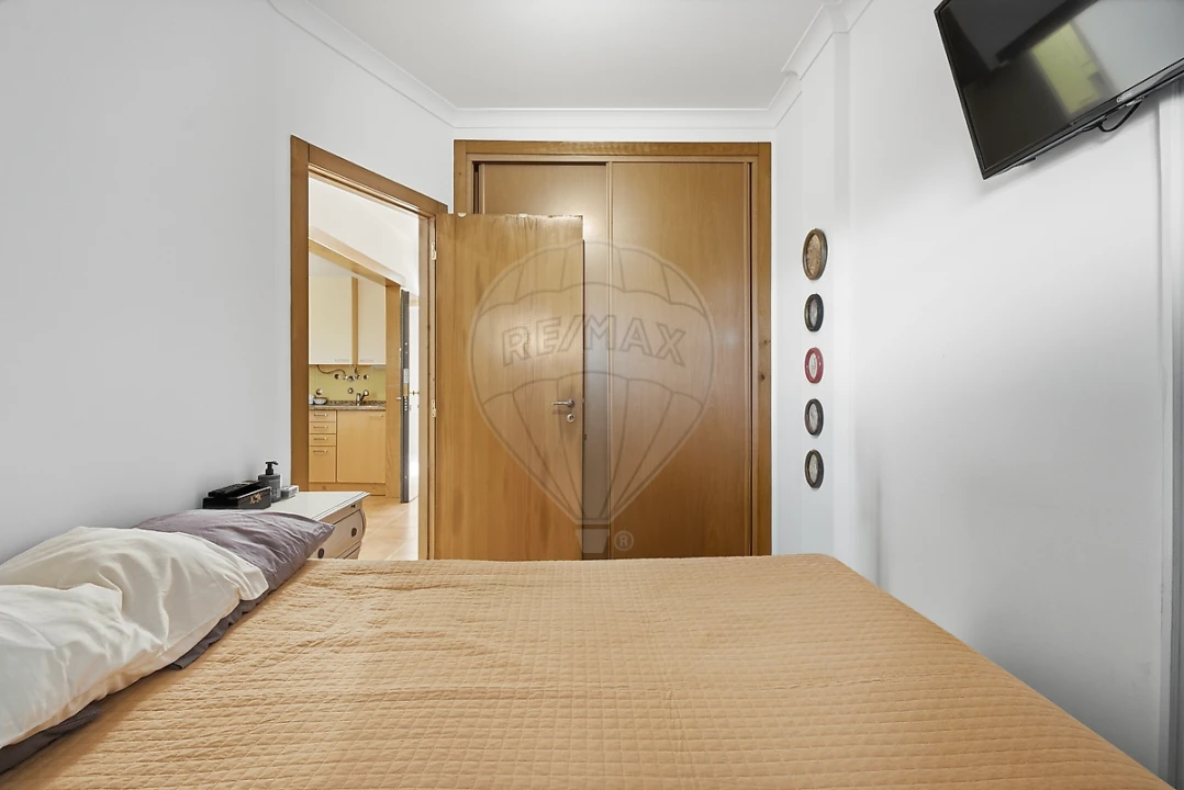 Apartamento T1 para Arrendamento em Silveira Foto 13