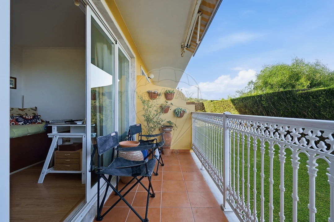 Apartamento T1 para Arrendamento em Silveira Foto 12