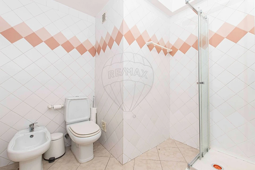 Apartamento T3 para Venda em Alverca do Ribatejo e Sobralinho Foto 9