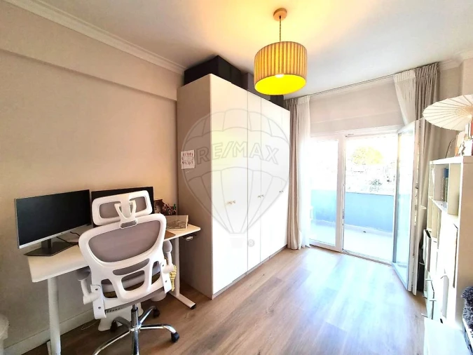 Apartamento T2 para Venda em Agualva e Mira-Sintra Foto 2