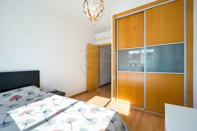 Moradia T3 para Venda em Abrigada e Cabanas de Torres