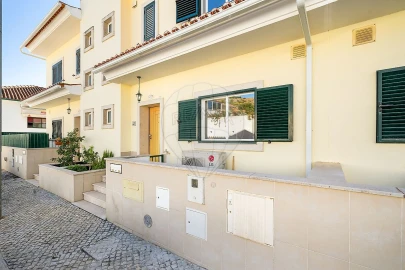 Moradia T3 para Venda em Abrigada e Cabanas de Torres